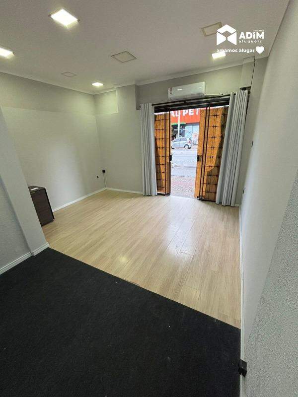 [Edificio] Sala comercial para aluguel : 