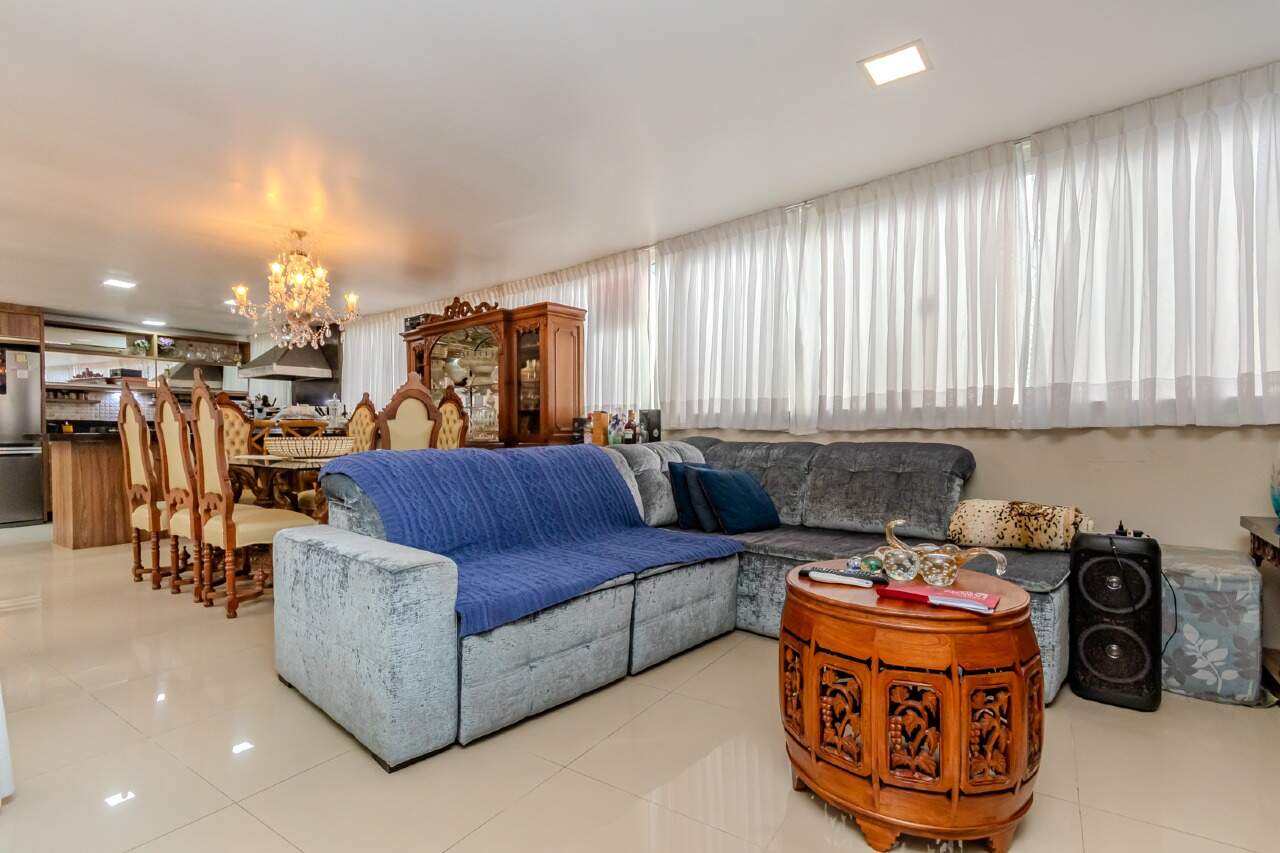 Apartamento 3 dormitórios no Edifício Araguaia – Beira-mar em Balneário Camboriú