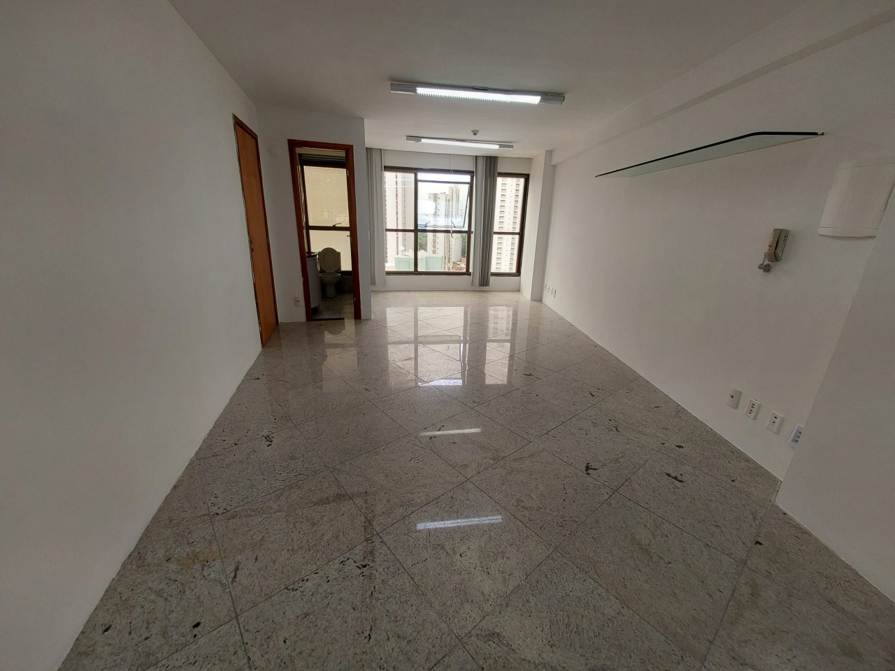 Sala para aluguel no Tamarineira: 