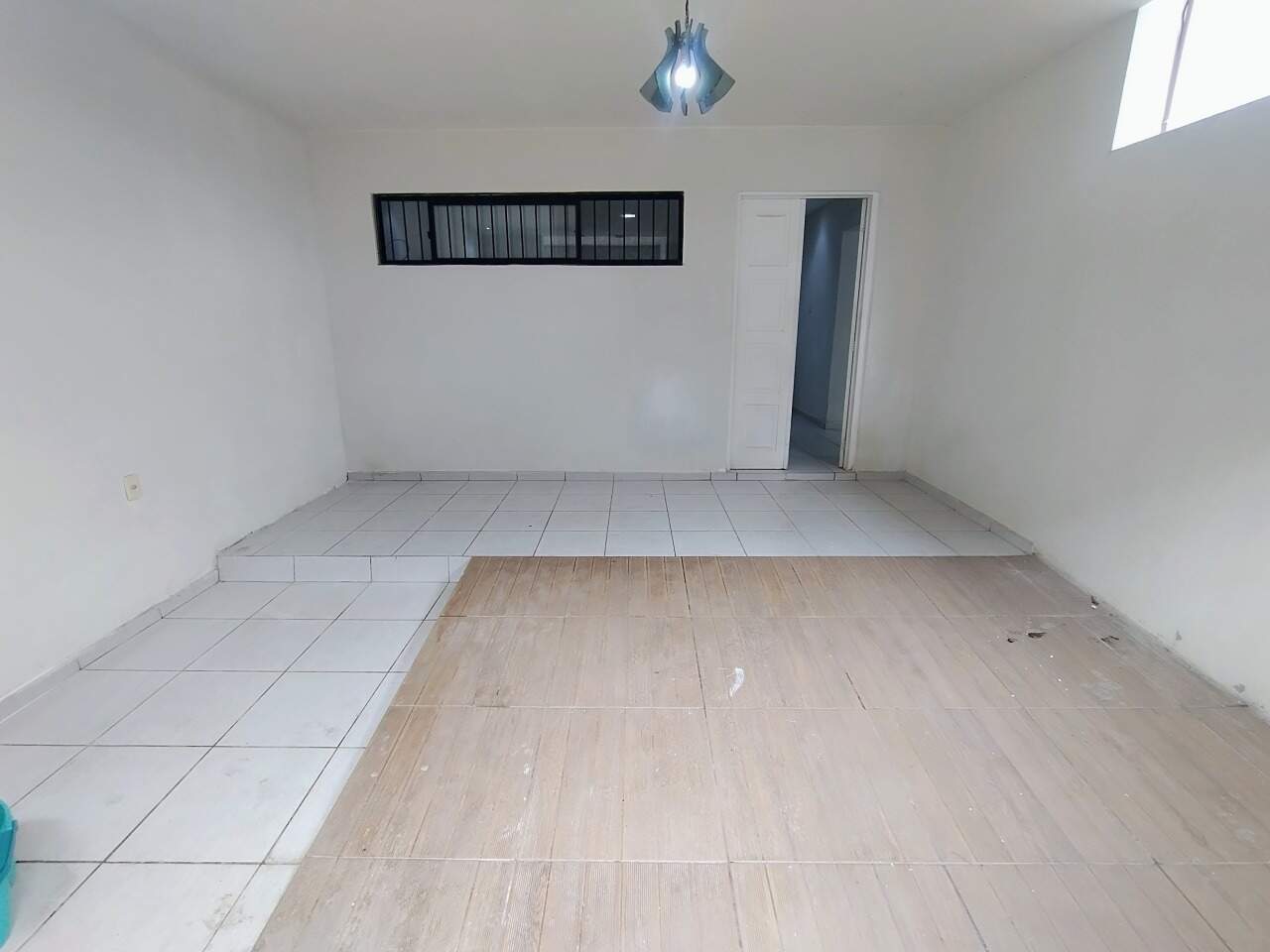 Casa 2 quartos ( 1 suíte ) para para aluguel em Caxangá - Recife - - CTI imobiliaria: 