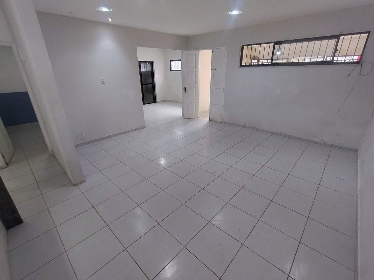 Casa 2 quartos ( 1 suíte ) para para aluguel em Caxangá - Recife - - CTI imobiliaria: 