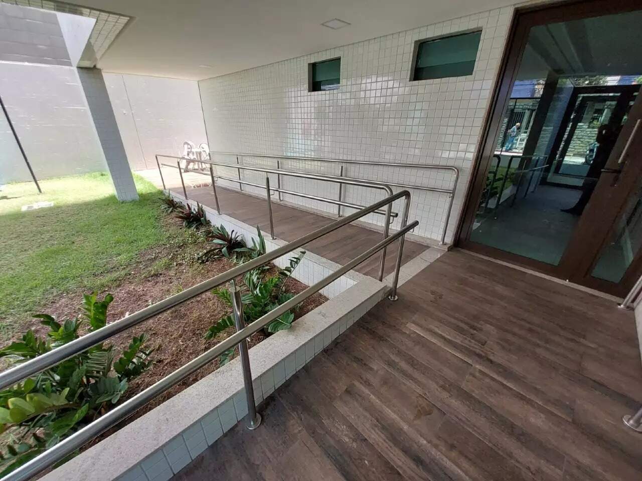 Apartamento 2 quartos ( 1 suíte ) para para aluguel em Torre - Recife - - CTI imobiliaria: 