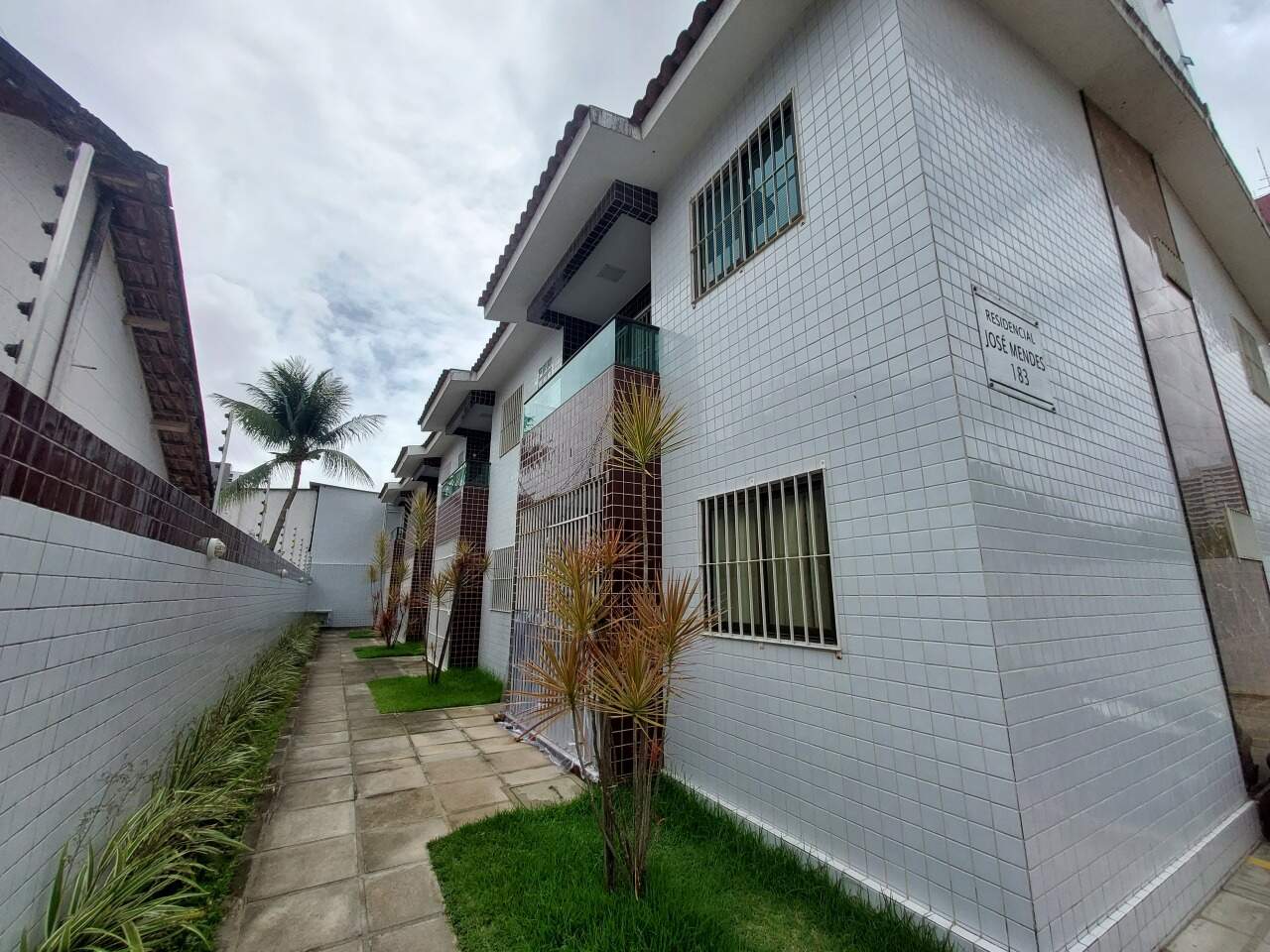 Apartamento 2 quartos ( 1 suíte ) para para aluguel em Cordeiro - Recife - - CTI imobiliaria: 