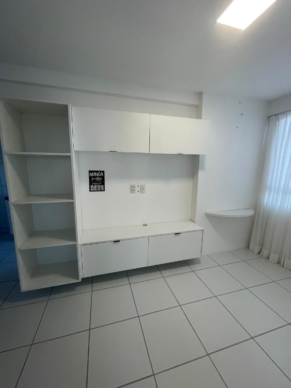 Apartamento 2 quartos ( 1 suíte ) para à venda em Madalena - Recife - Edifício Casttelo de Edimburgo - CTI imobiliaria: Apto mobiliado 