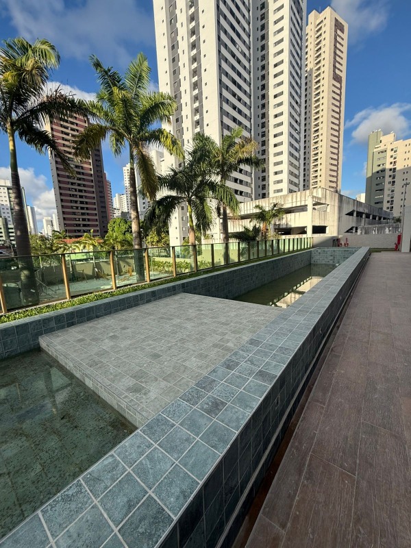 Apartamento à venda no Madalena: Piscina