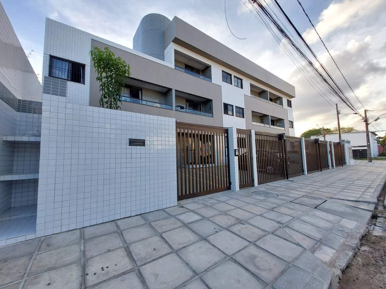 Apartamento 2 quartos ( ) para para aluguel em Cordeiro - Recife - Edifício Manoel Rodrigues - CTI imobiliaria: 