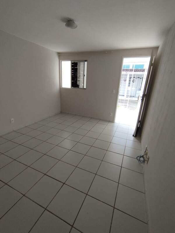 Casa à venda no Jardim São Paulo: Sala 2 ambientes 