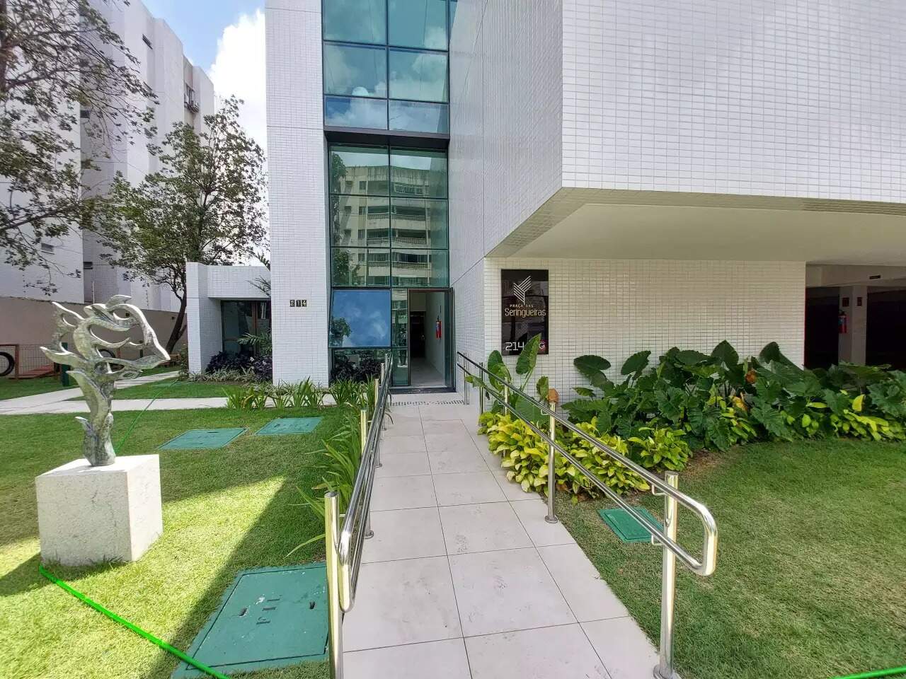 Apartamento 3 quartos ( 1 suíte ) para para aluguel em Várzea - Recife - Edifício Praça das Seringueiras - CTI imobiliaria: 