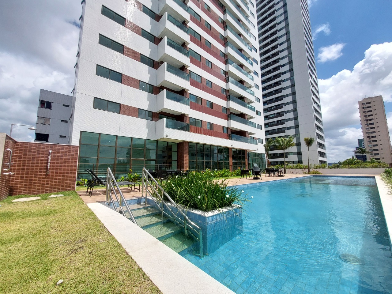 Apartamento 3 quartos ( 1 suíte ) para para aluguel em Várzea - Recife - Edifício Praça das Seringueiras - CTI imobiliaria: 