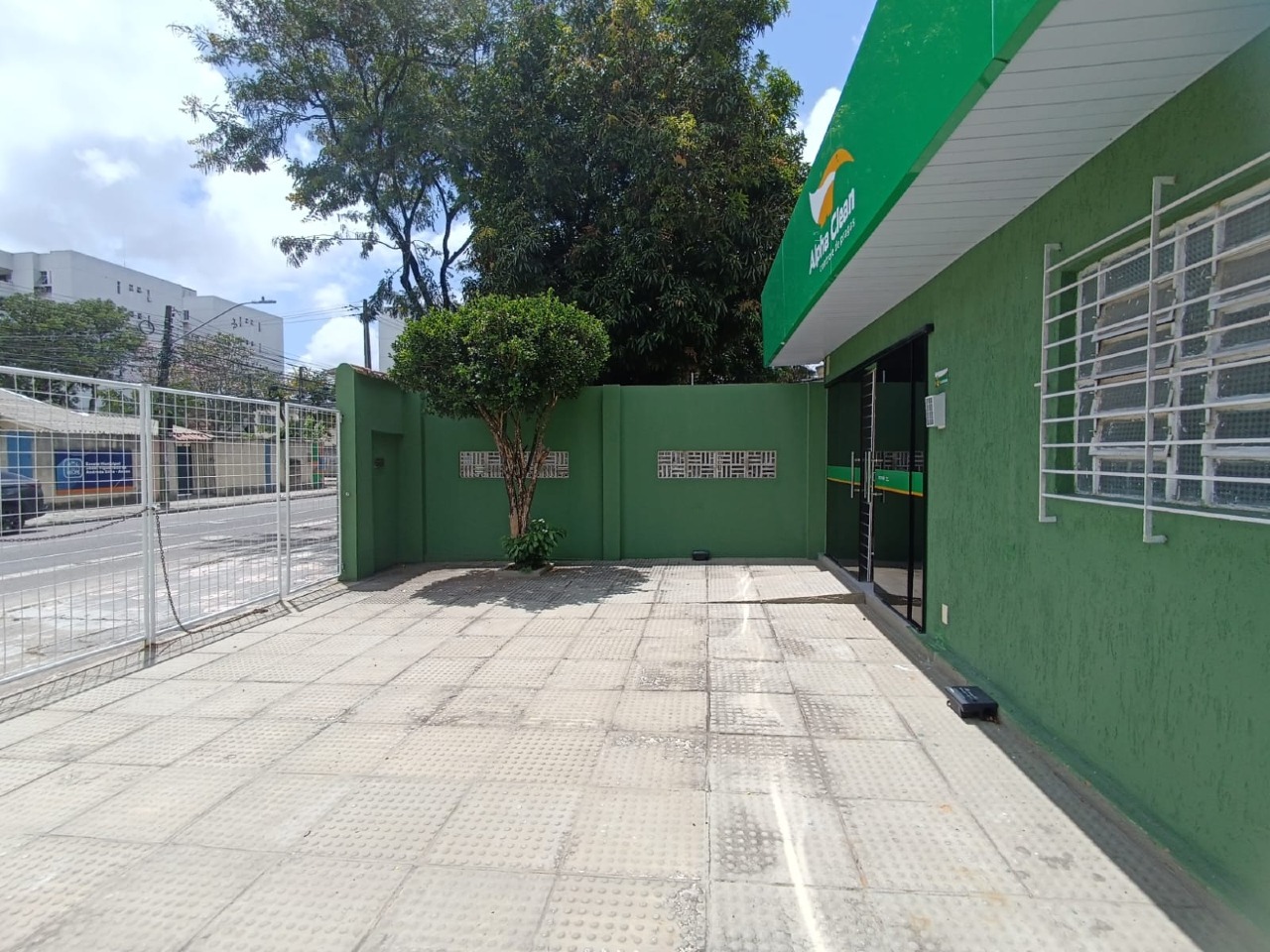 Casa para aluguel no Engenho do Meio: 