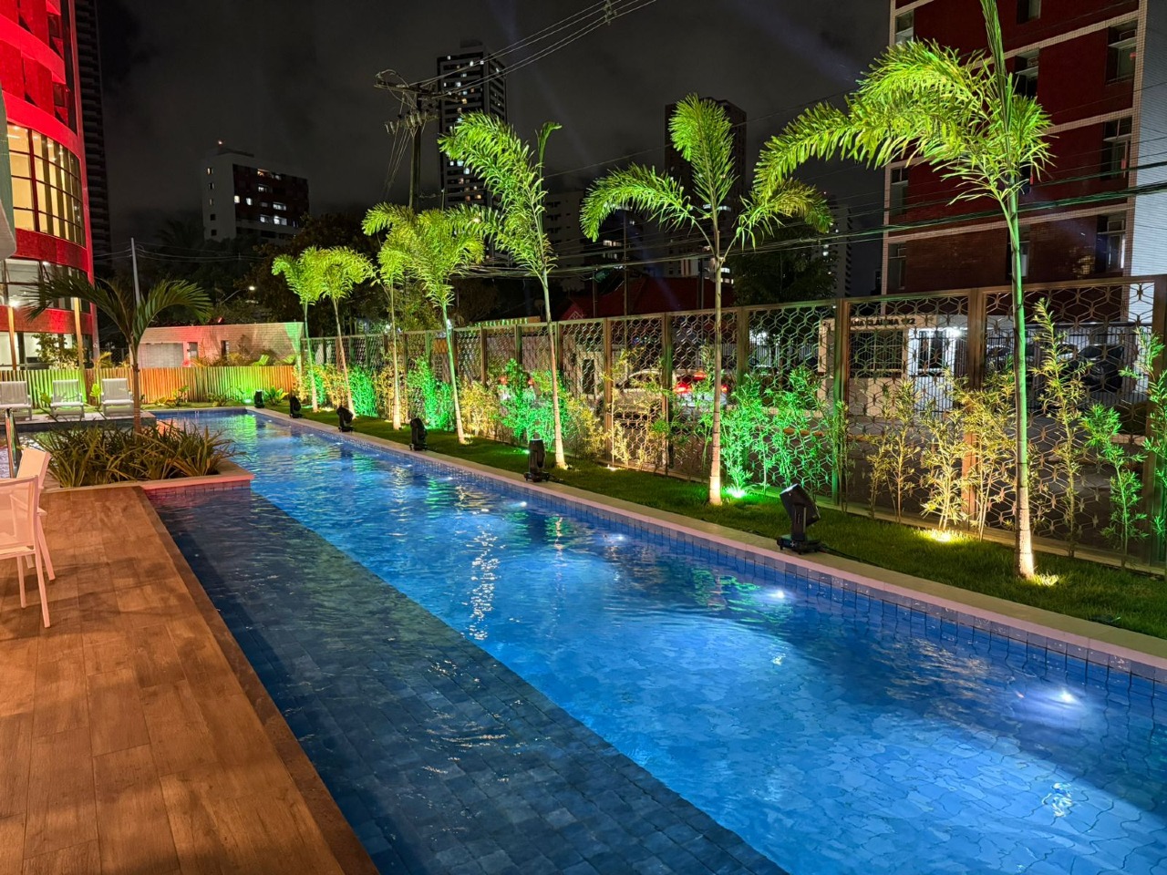 Apartamento 2 quartos ( 1 suíte ) para à venda em Madalena - Recife - Palácio Madalena - CTI imobiliaria: Piscina