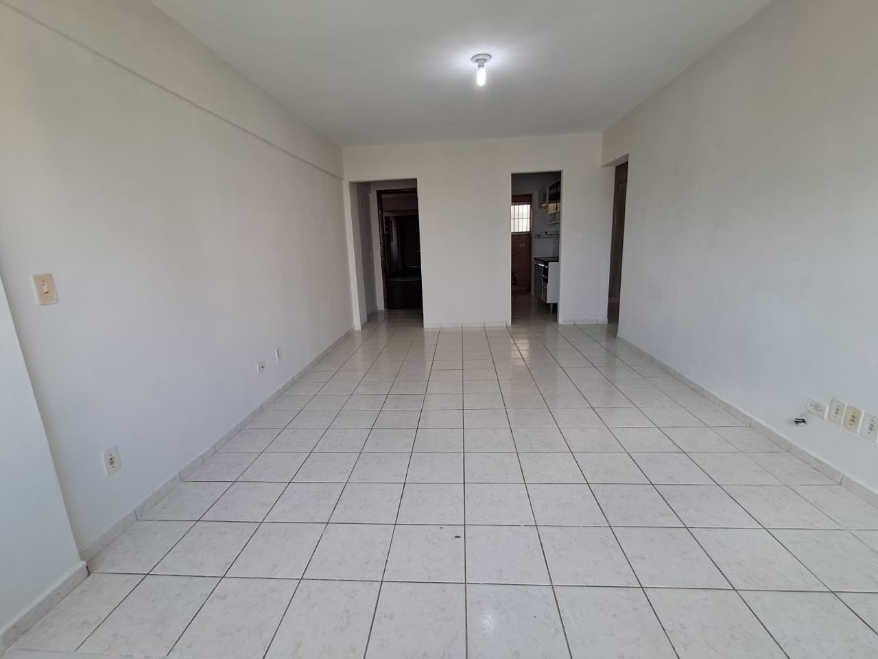 Apartamento 3 quartos ( 1 suíte ) para para aluguel em Várzea - Recife - - CTI imobiliaria: 