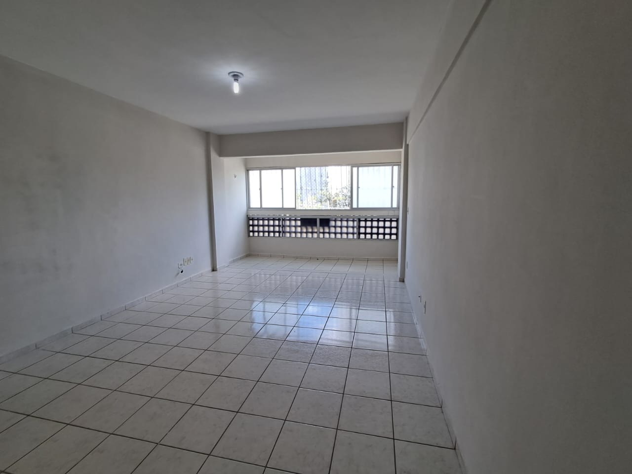 Apartamento 3 quartos ( 1 suíte ) para para aluguel em Várzea - Recife - - CTI imobiliaria: 