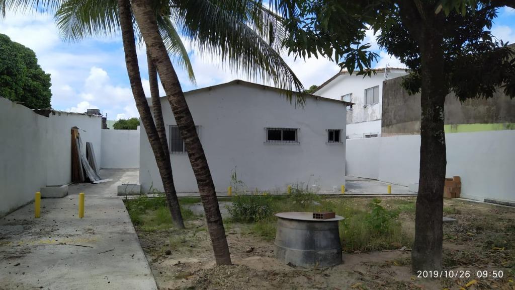 Casa para aluguel no Cordeiro: 