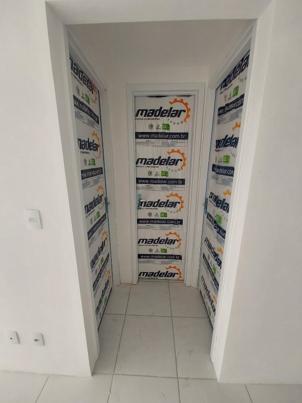 Apartamento 2 quartos ( ) para à venda em Cidade Universitária - Recife - Edifício Italo Manghi - CTI imobiliaria: Corredor 