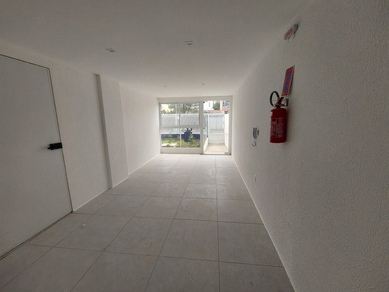 Apartamento 2 quartos ( ) para à venda em Cidade Universitária - Recife - Edifício Italo Manghi - CTI imobiliaria: Hall de entrada 