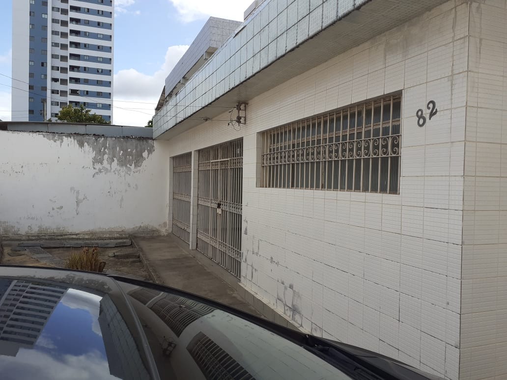 Casa 3 quartos ( ) para à venda em Cordeiro - Recife - - CTI imobiliaria: Garagem