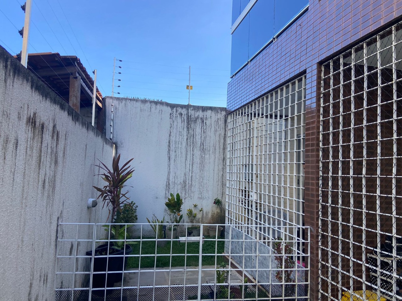 Casa 3 quartos ( 2 suítes ) para à venda em Cordeiro - Recife - - CTI imobiliaria: Fachada 