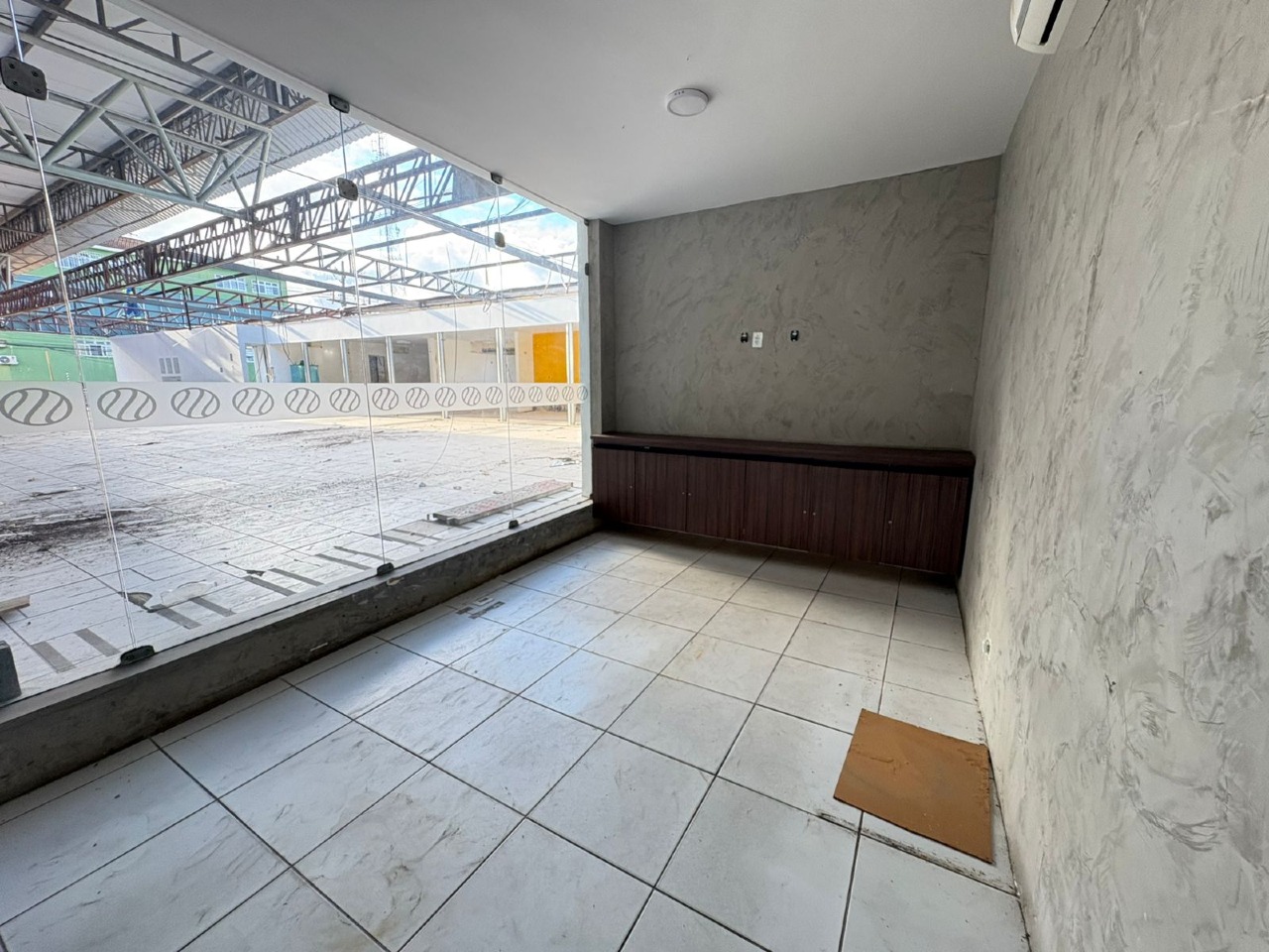 Terreno para aluguel no Cordeiro: 