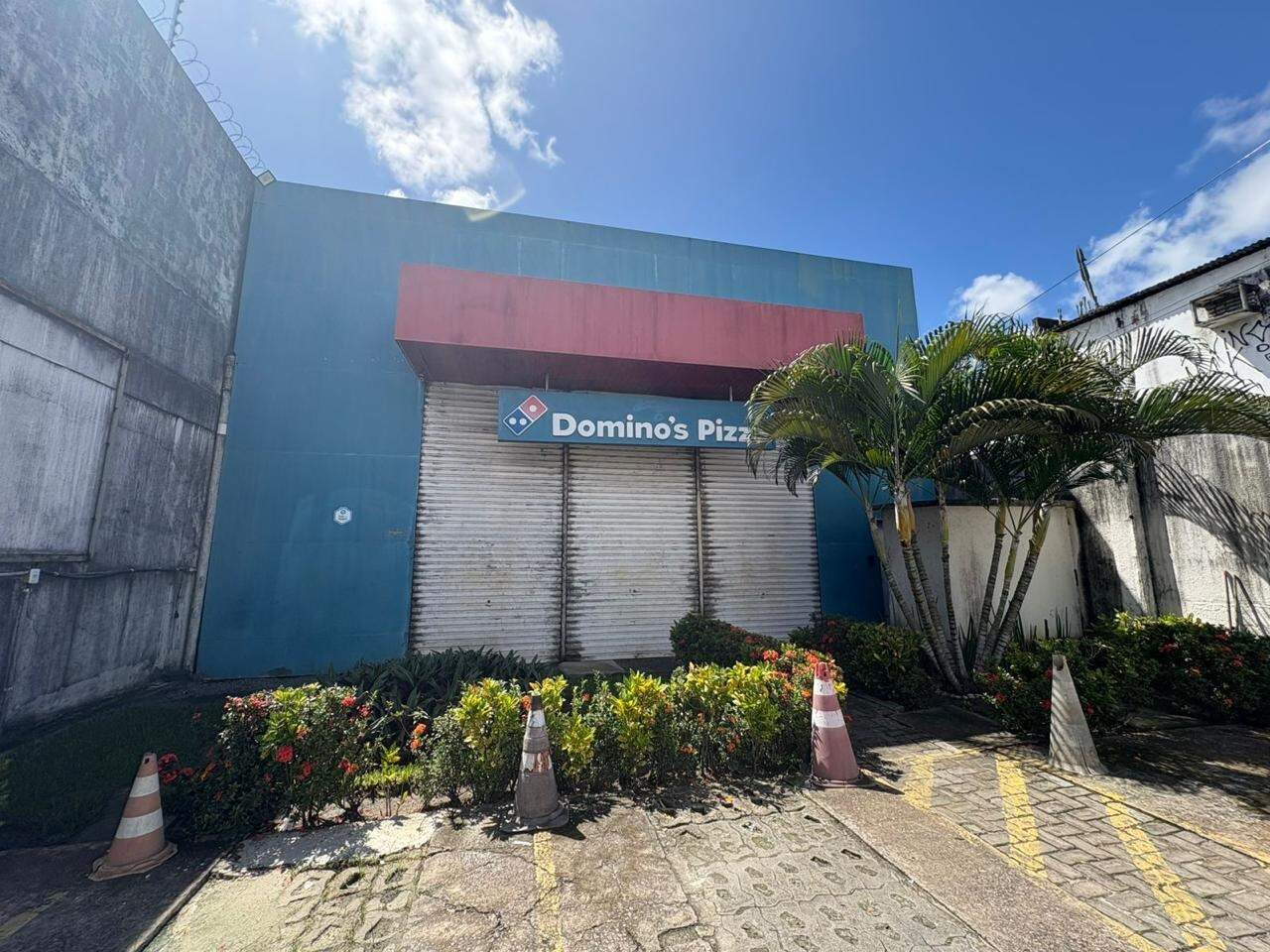 Loja para aluguel no Cordeiro: 