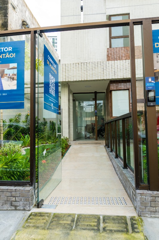 Apartamento 2 quartos ( 1 suíte ) para à venda em Aflitos - Recife - Edifício Marquês dos Aflitos - CTI imobiliaria: Entrada principal 