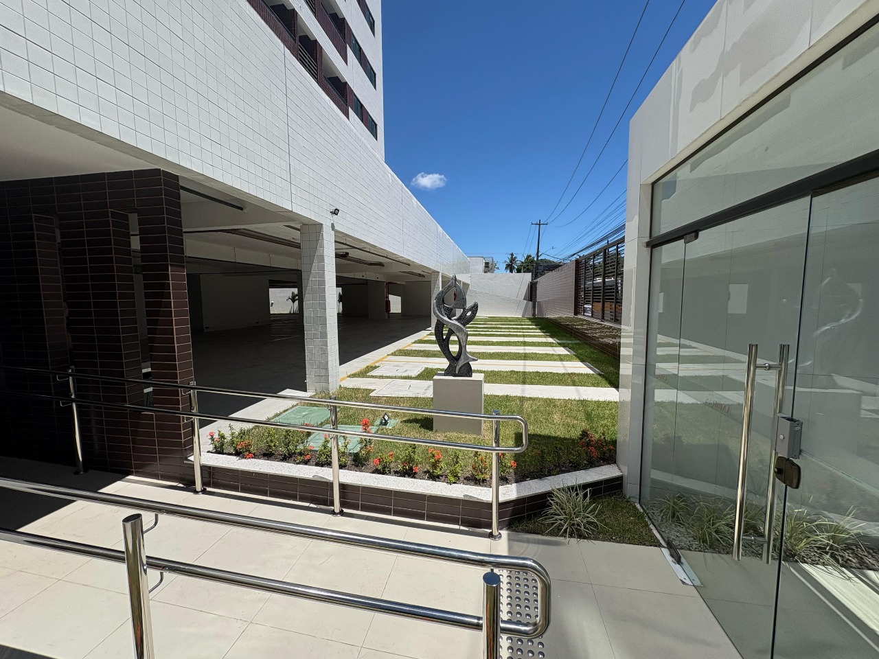 Apartamento 3 quartos ( 1 suíte ) para à venda em Jardim São Paulo - Recife - Edifício Praça das Amoras - CTI imobiliaria: Entrada principal