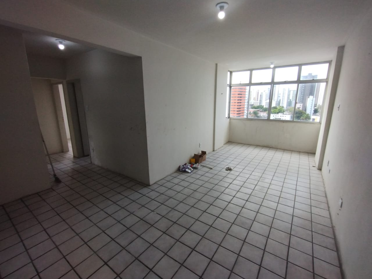 Apartamento à venda no Madalena: Sala 2 ambientes 