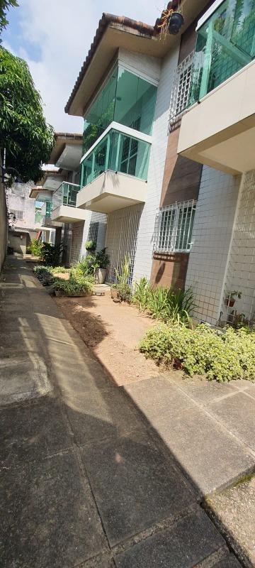 Casa à venda no Iputinga: Fachada 