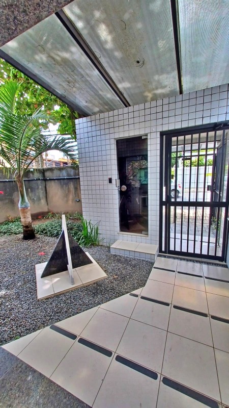 Apartamento 2 quartos ( 1 suíte ) para à venda em Torre - Recife - Edf Antônio Acaú - CTI imobiliaria: Entrada 