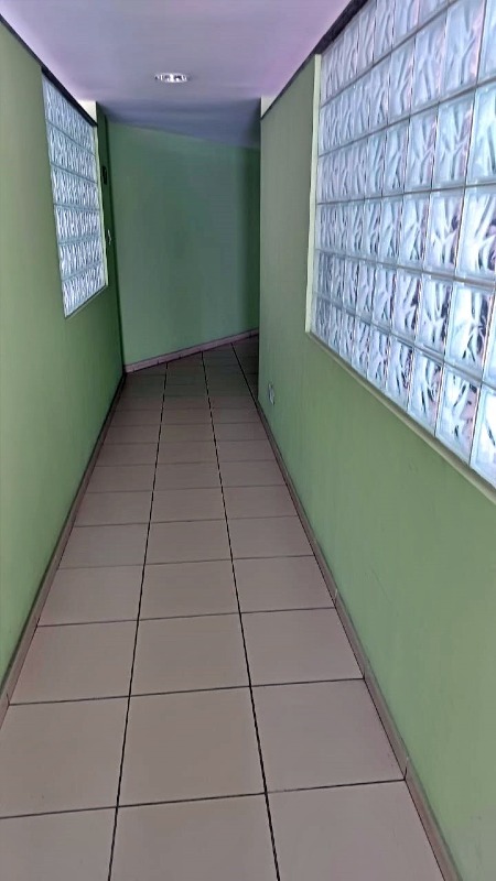 Apartamento 2 quartos ( 1 suíte ) para à venda em Torre - Recife - Edf Antônio Acaú - CTI imobiliaria: Corredor andar 