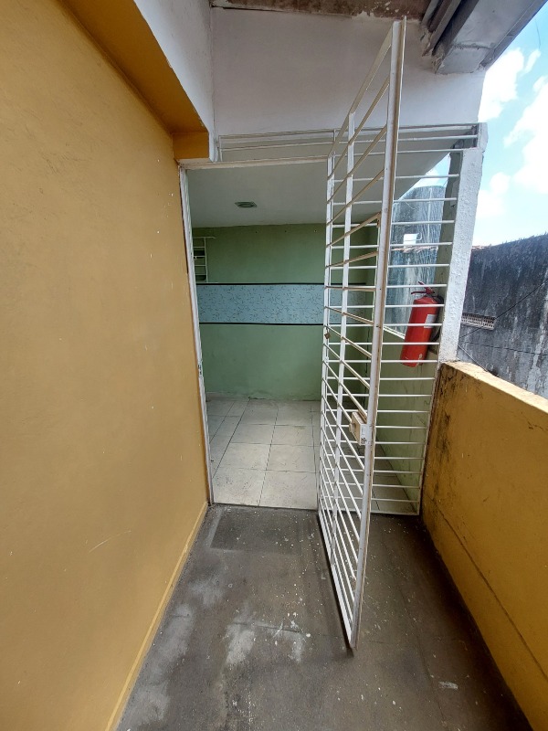 Sala para aluguel no Cordeiro: 