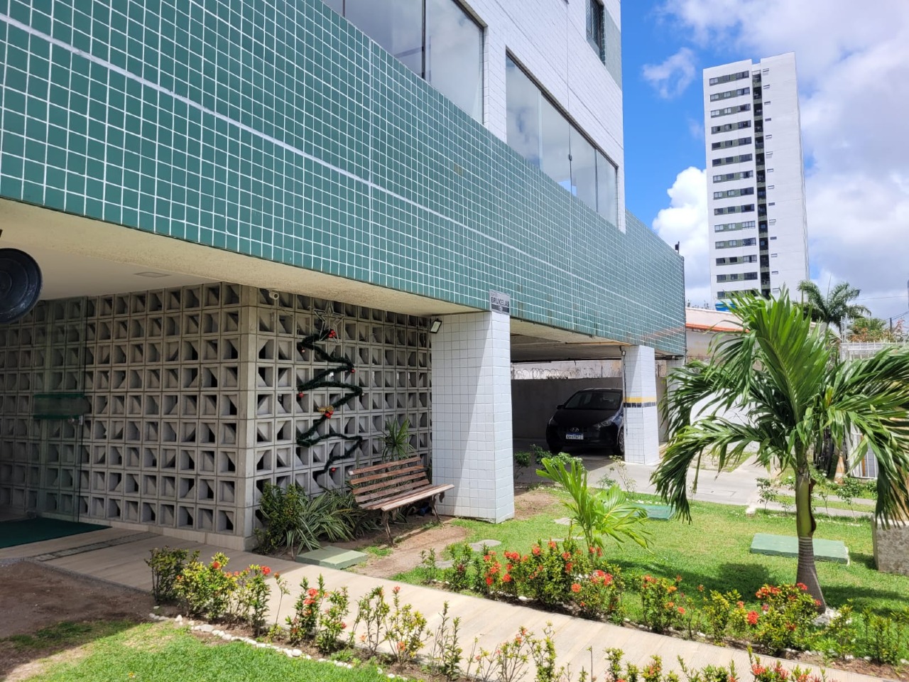 Apartamento 2 quartos ( 1 suíte ) para à venda em Campo Grande - Recife - Edifício Bruxelas - CTI imobiliaria: Jardim 