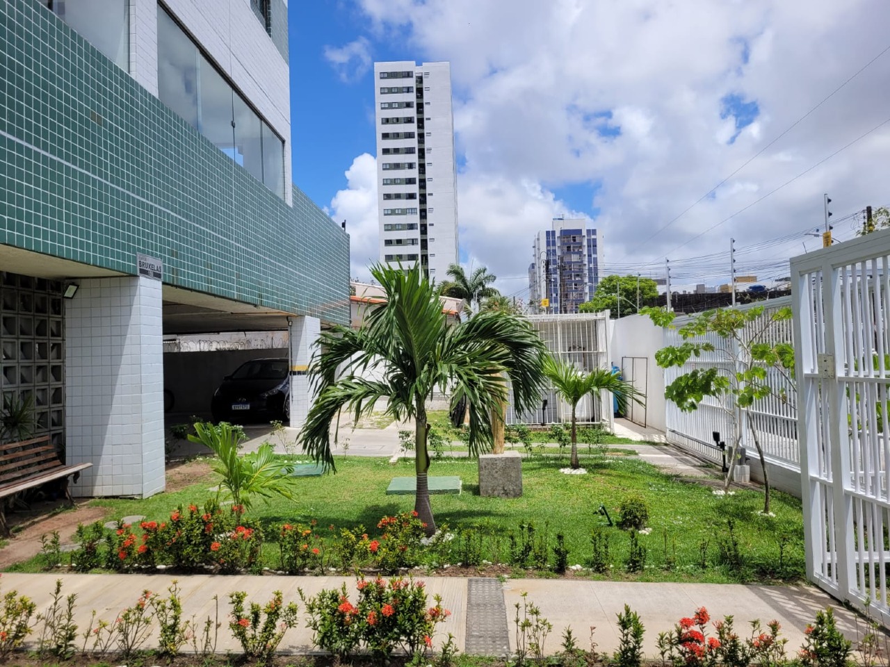 Apartamento 2 quartos ( 1 suíte ) para à venda em Campo Grande - Recife - Edifício Bruxelas - CTI imobiliaria: Jardim 