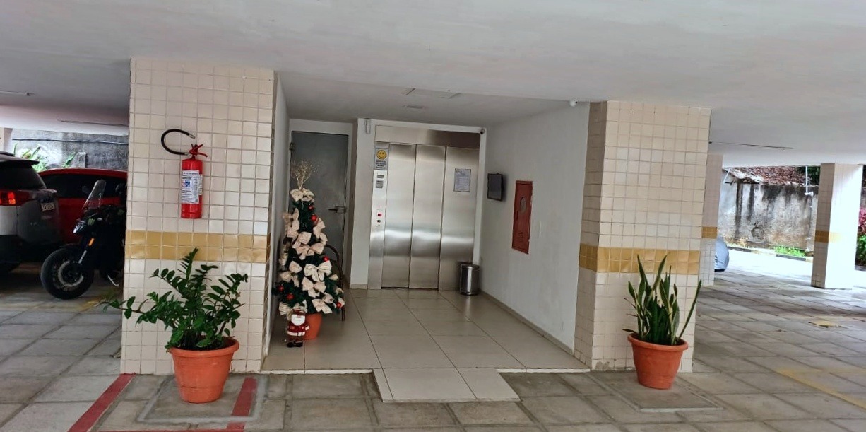 Apartamento 3 quartos ( 1 suíte ) para à venda em Iputinga - Recife - Edifício Village Iputinga - CTI imobiliaria: Acesso ao elevador 