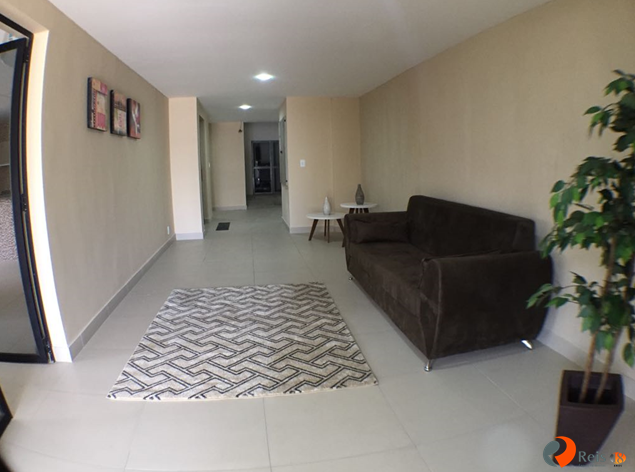 Apartamento 2 quartos ( 1 suíte ) para à venda em Campo Grande - Recife - Edifício Casttelo Ravena - CTI imobiliaria: Hall de entrada 
