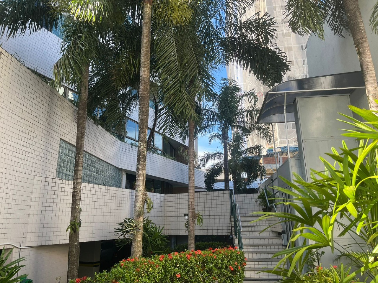 Apartamento 3 quartos ( 1 suíte ) para à venda em Madalena - Recife - Edifício Catarina - CTI imobiliaria: Acesso