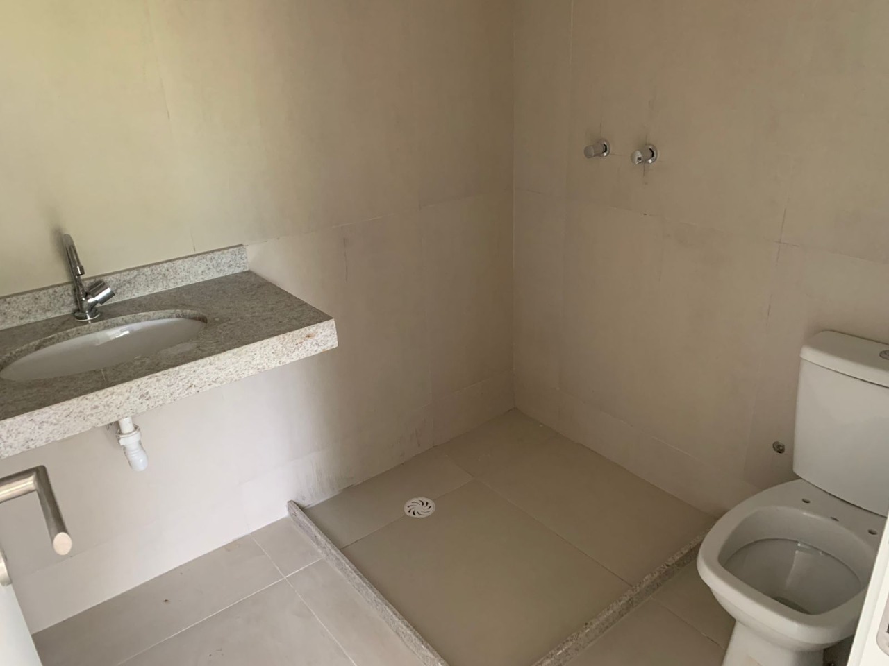 Apartamento 2 quartos ( 1 suíte ) para à venda em Praia dos Carneiros - Tamandaré - Galápagos Beach Residence - CTI imobiliaria: Banheiro