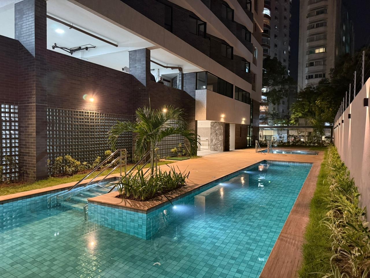 Apartamento 2 quartos ( 2 suítes ) para à venda em Aflitos - Recife - Terraço 48 - CTI imobiliaria: piscina 