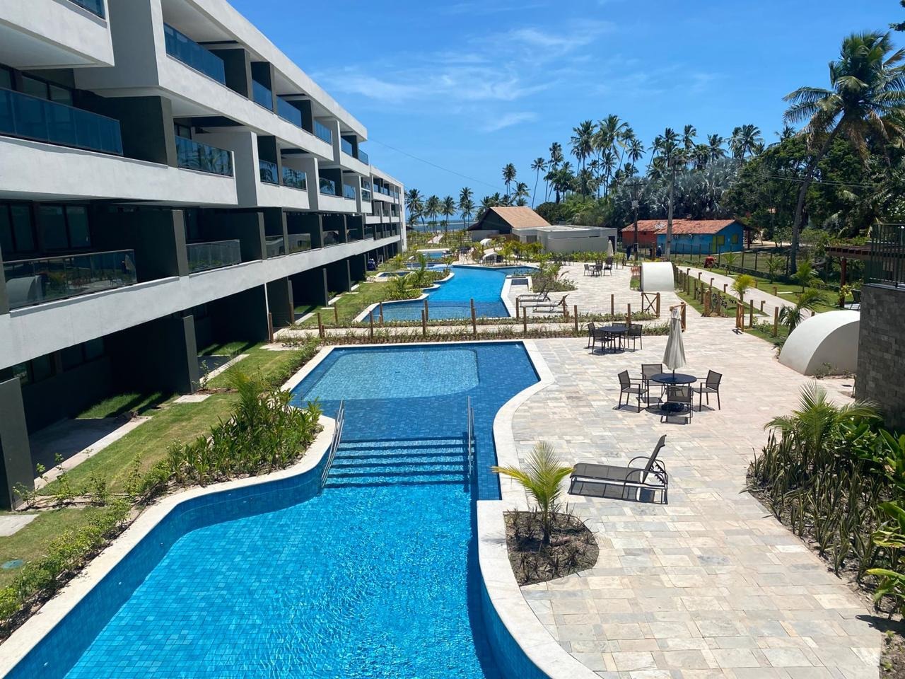 Apartamento 3 quartos ( 2 suítes ) para à venda em Carneiros - Tamandaré - Galápagos Beach Residence - CTI imobiliaria: Fachada/Piscina
