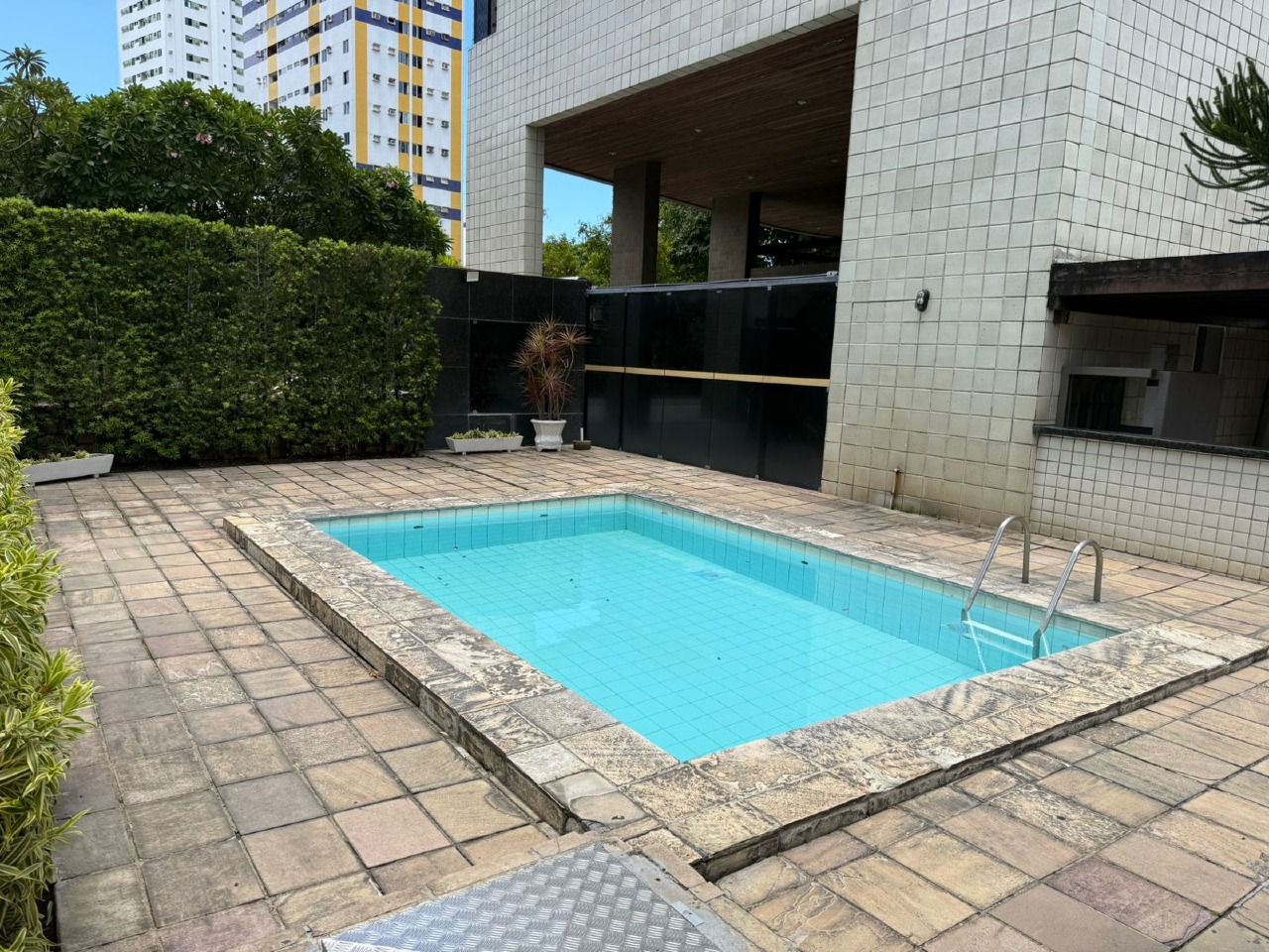 Apartamento 4 quartos ( 2 suítes ) para à venda em Madalena - Recife - Edf Residências da Mandalena - CTI imobiliaria: Piscina 