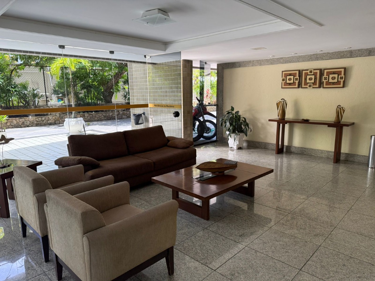 Apartamento 4 quartos ( 2 suítes ) para à venda em Madalena - Recife - Edf Residências da Mandalena - CTI imobiliaria: Hall