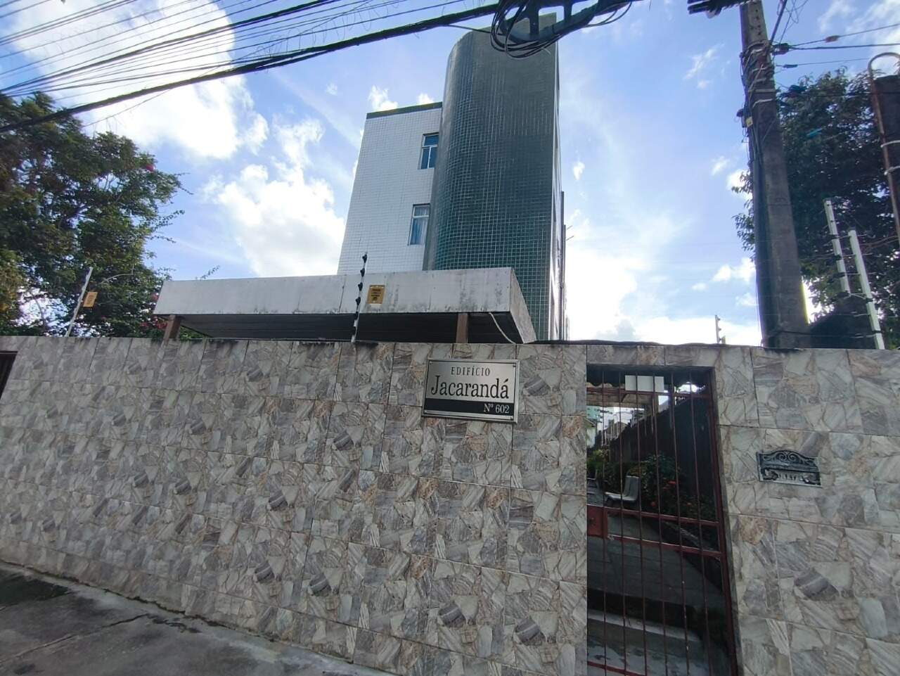 Apartamento 2 quartos ( ) para à venda em Várzea - Recife - Edf Jacaranda - CTI imobiliaria: Entrada 