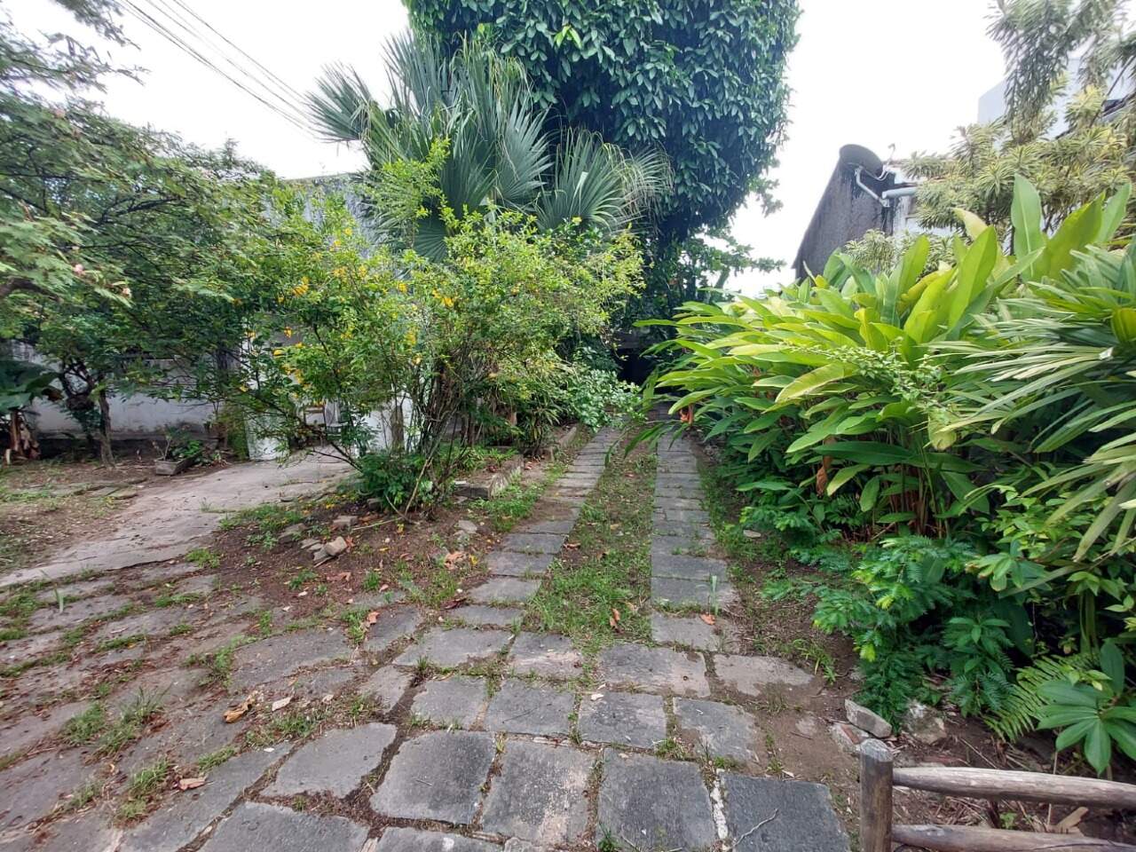 Casa 5 quartos ( ) para à venda em Cordeiro - Recife - - CTI imobiliaria: Quintal 