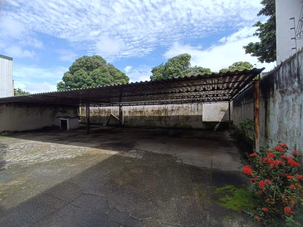 Apartamento 3 quartos ( 1 suíte ) para à venda em Engenho do Meio - Recife - Edifício Valtier - CTI imobiliaria: Garagem 