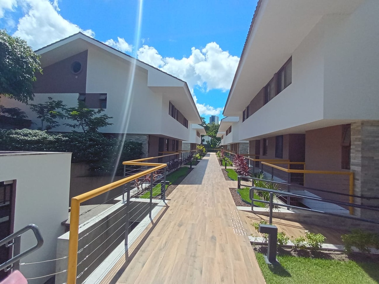 Casa 4 quartos ( 3 suítes ) para à venda em Poço da Panela - Recife - Condomínio Jardins do Poço - CTI imobiliaria: Acesso