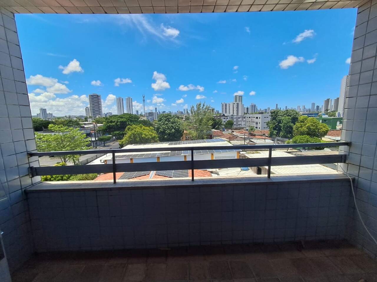 Apartamento 4 quartos ( 1 suíte ) para para aluguel em Cordeiro - Recife - Edf. Inácio Monteiro - CTI imobiliaria: 
