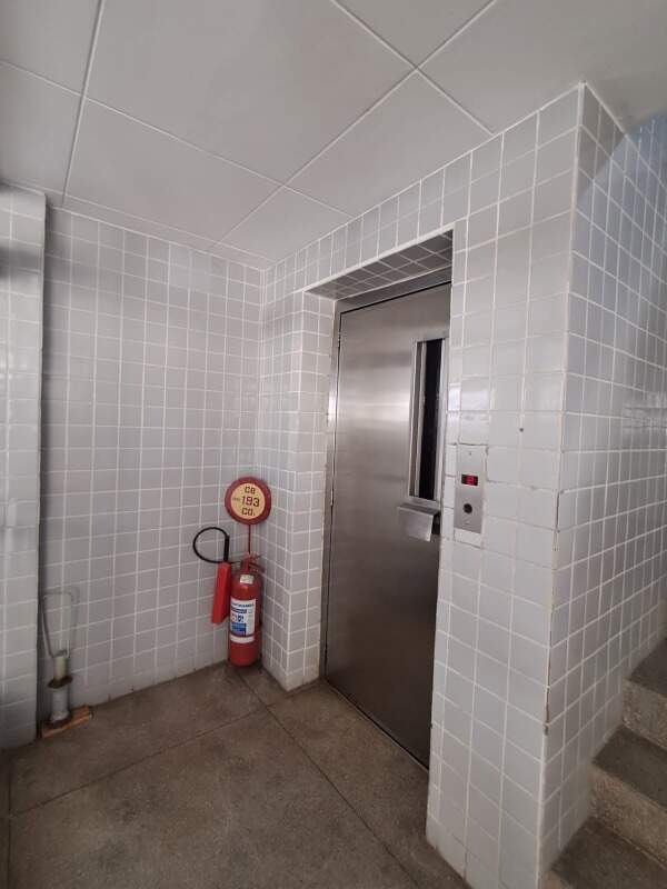 Apartamento 4 quartos ( 1 suíte ) para para aluguel em Cordeiro - Recife - Edf. Inácio Monteiro - CTI imobiliaria: 