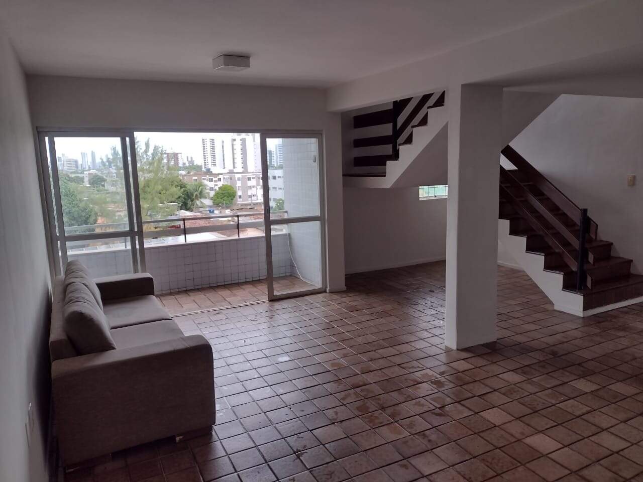 Apartamento 4 quartos ( 1 suíte ) para para aluguel em Cordeiro - Recife - Edf. Inácio Monteiro - CTI imobiliaria: 