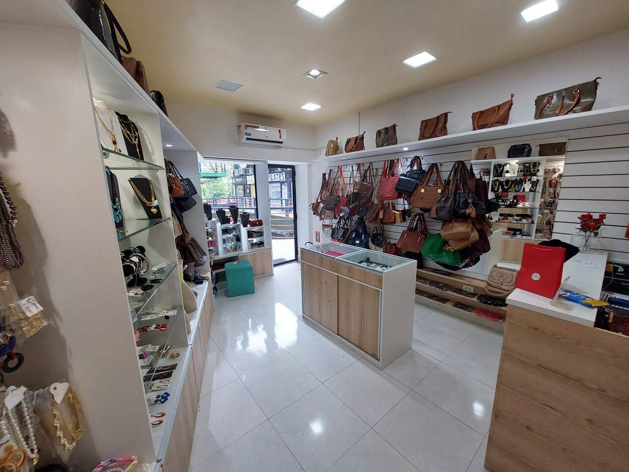 Sala ( ) para para aluguel em Graças - Recife - - CTI imobiliaria: 