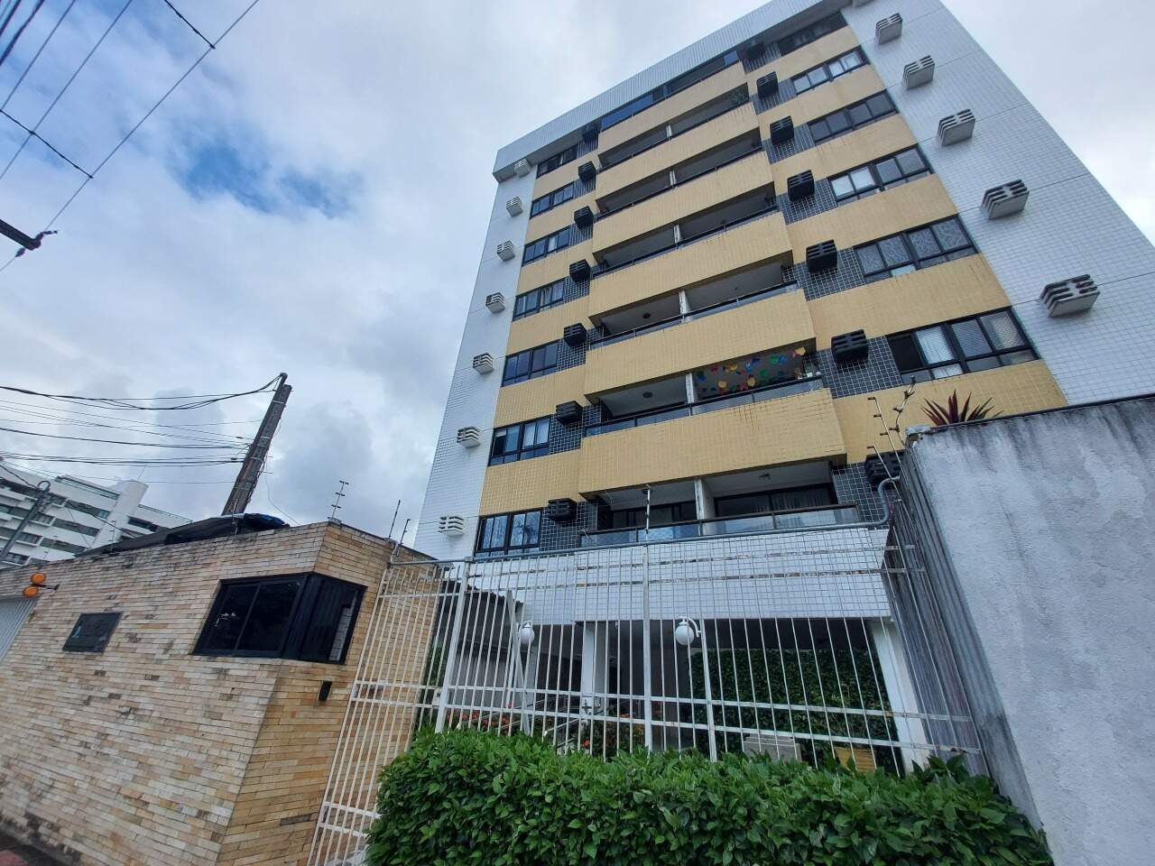Apartamento 3 quartos ( 1 suíte ) para à venda em Várzea - Recife - Edifício La Pietá - CTI imobiliaria: Fachada 